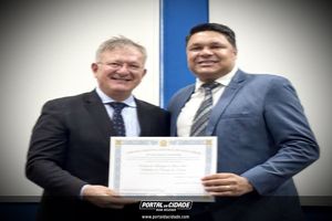Diploma&ccedil;&atilde;o dos eleitos: Nova Resende, Bom Jesus da Penha e Monte Belo