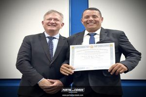 Diploma&ccedil;&atilde;o dos eleitos: Nova Resende, Bom Jesus da Penha e Monte Belo
