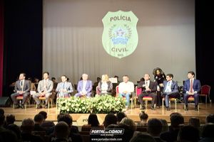 Posse do Chefe de Departamento e do Delegado Regional de Po&ccedil;os de Caldas e Entrega da Medalha de Distin&ccedil;&atilde;o Policial Civil e do Certificado Destaque Profissional