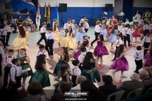 100 anos da Escola Municipal Dr. Melo Viana