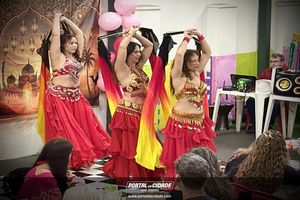 Uma noite de encanto e celebra&ccedil;&atilde;o feminina com a Cia Carissa Bellydance