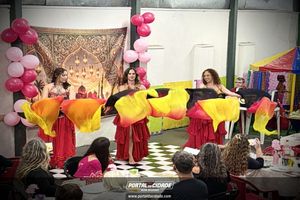 Uma noite de encanto e celebra&ccedil;&atilde;o feminina com a Cia Carissa Bellydance