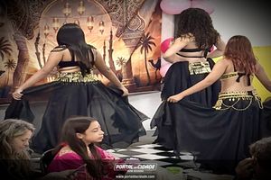 Uma noite de encanto e celebra&ccedil;&atilde;o feminina com a Cia Carissa Bellydance