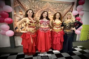 Uma noite de encanto e celebra&ccedil;&atilde;o feminina com a Cia Carissa Bellydance