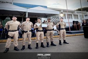 Passos celebra a formatura de 65 novos soldados da PMMG
