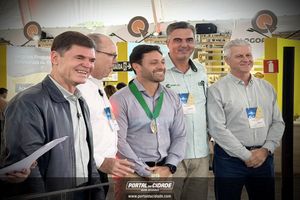 Cerim&ocirc;nia de abertura da Megaleite 2026