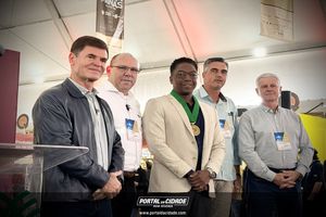 Cerim&ocirc;nia de abertura da Megaleite 2026