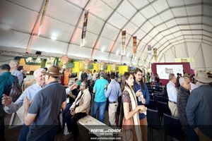 Cerim&ocirc;nia de abertura da Megaleite 2026