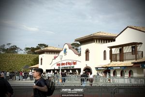 #PortalDeF&eacute;rias - Hopi Hari