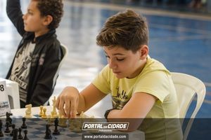 Sesc abre inscrições gratuitas para circuito online de xadrez em Paranavaí