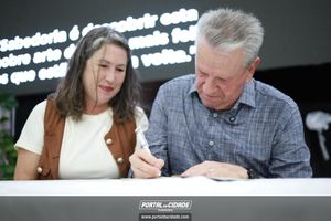 Lan&ccedil;amento do livro "De volta a Santiago" do prefeito Maur&iacute;cio Gehlen 