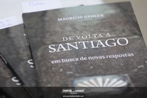 Lan&ccedil;amento do livro "De volta a Santiago" do prefeito Maur&iacute;cio Gehlen 