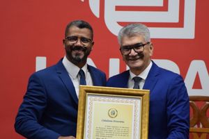 T&iacute;tulo de Cidad&atilde;o Honor&aacute;rio do Adv. Edmar Jos&eacute; Chagas