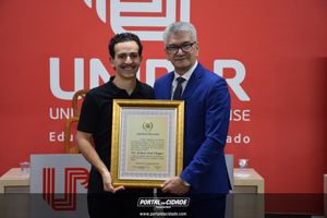 T&iacute;tulo de Cidad&atilde;o Honor&aacute;rio do Adv. Edmar Jos&eacute; Chagas