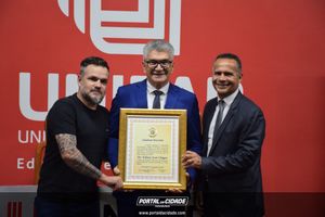 T&iacute;tulo de Cidad&atilde;o Honor&aacute;rio do Adv. Edmar Jos&eacute; Chagas
