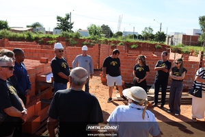Clube dos 25 d&aacute; in&iacute;cio &agrave;s obras de constru&ccedil;&atilde;o da Casa Abrigo em Pen&aacute;polis