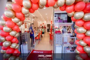 Inaugura&ccedil;&atilde;o &Oacute;ticas Diniz Pen&aacute;polis 