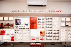 Inaugura&ccedil;&atilde;o &Oacute;ticas Diniz Pen&aacute;polis 