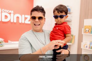 Inaugura&ccedil;&atilde;o &Oacute;ticas Diniz Pen&aacute;polis 