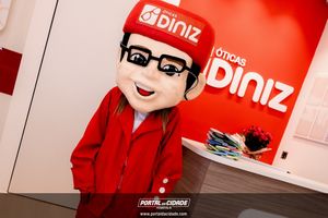 Inaugura&ccedil;&atilde;o &Oacute;ticas Diniz Pen&aacute;polis 