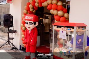 Inaugura&ccedil;&atilde;o &Oacute;ticas Diniz Pen&aacute;polis 