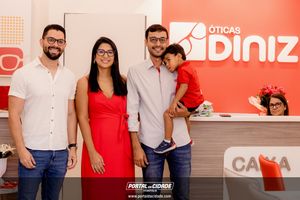 Inaugura&ccedil;&atilde;o &Oacute;ticas Diniz Pen&aacute;polis 