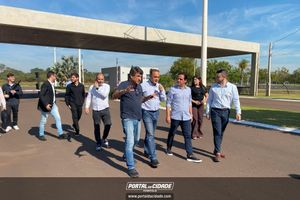 Encontro de Munic&iacute;pios Sobre Turismo