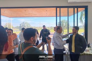 Encontro de Munic&iacute;pios Sobre Turismo