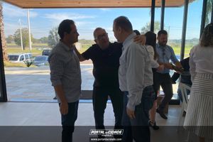 Encontro de Munic&iacute;pios Sobre Turismo