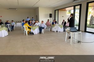 Encontro de Munic&iacute;pios Sobre Turismo