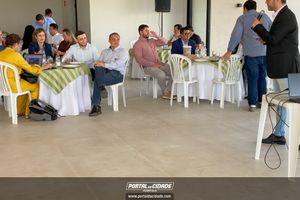 Encontro de Munic&iacute;pios Sobre Turismo