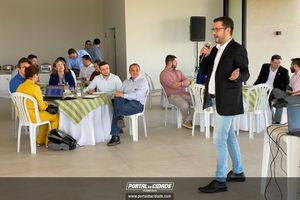 Encontro de Munic&iacute;pios Sobre Turismo