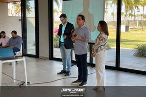 Encontro de Munic&iacute;pios Sobre Turismo
