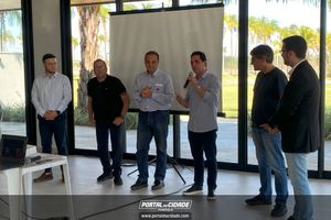 Encontro de Munic&iacute;pios Sobre Turismo