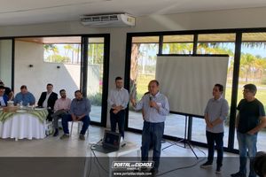 Encontro de Munic&iacute;pios Sobre Turismo