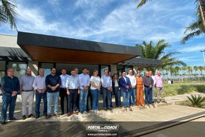 Encontro de Munic&iacute;pios Sobre Turismo