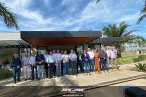 Encontro de Munic&iacute;pios Sobre Turismo