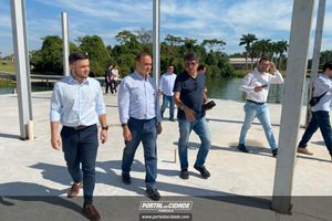 Encontro de Munic&iacute;pios Sobre Turismo