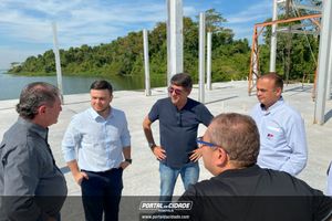 Encontro de Munic&iacute;pios Sobre Turismo