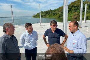 Encontro de Munic&iacute;pios Sobre Turismo