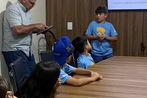 Apresenta&ccedil;&atilde;o de projeto de rob&oacute;tica para a Norplan