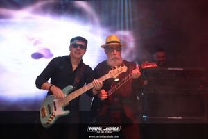 Banda Acr&oacute;polis &ndash; Flash Night (Festa do Padroeiro)