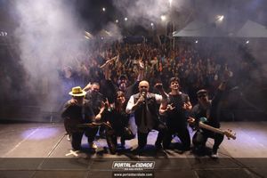 Banda Acr&oacute;polis &ndash; Flash Night (Festa do Padroeiro)