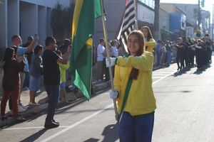 DESFILE C&Iacute;VICO &ndash; 132 ANOS DE RIO DAS PEDRAS