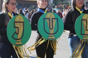 DESFILE C&Iacute;VICO &ndash; 132 ANOS DE RIO DAS PEDRAS