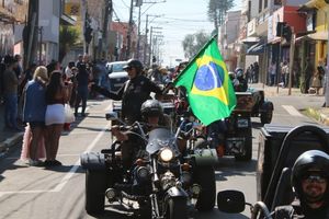 DESFILE C&Iacute;VICO &ndash; 132 ANOS DE RIO DAS PEDRAS
