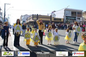 DESFILE C&Iacute;VICO &ndash; 132 ANOS DE RIO DAS PEDRAS