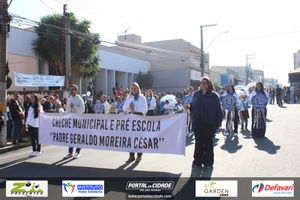 DESFILE C&Iacute;VICO &ndash; 132 ANOS DE RIO DAS PEDRAS