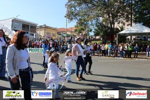 DESFILE C&Iacute;VICO &ndash; 132 ANOS DE RIO DAS PEDRAS