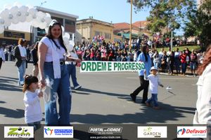 DESFILE C&Iacute;VICO &ndash; 132 ANOS DE RIO DAS PEDRAS